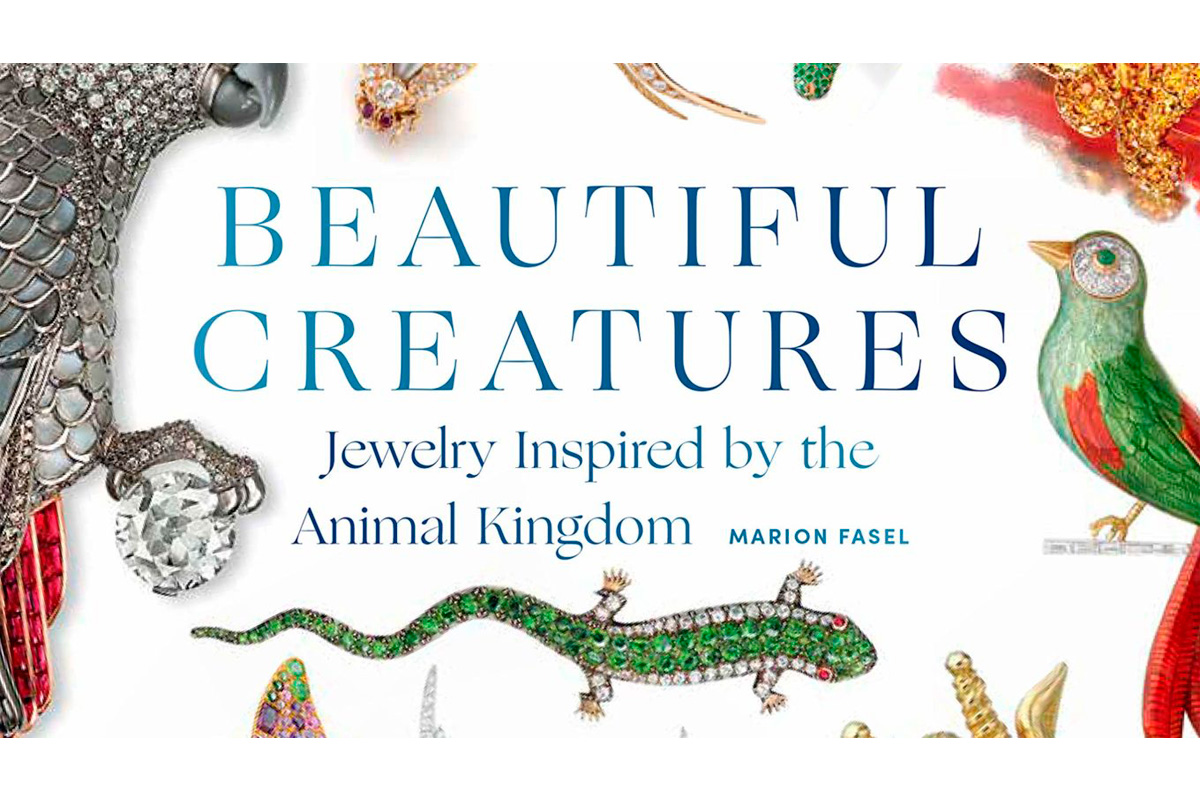 A book investigates  in the world of animals represented in jewels